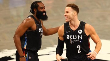 世界杯直播客户端更新-纳什：我很担心哈登的出场时间 但很难把他换下来