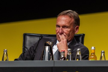 世界杯直播app下载入口-瓦茨克：欧足联应引入财务违规扣分规则和工资帽，仅罚钱根本没用