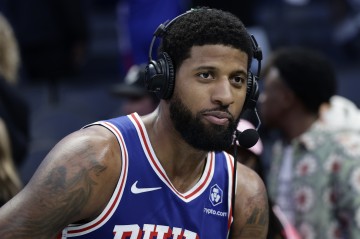 世界杯直播app下载入口-乔治谈76人球迷：在这里打球充满乐趣 我已完全融入其中